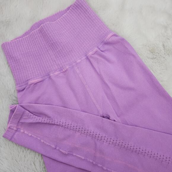 Free People FP Movement High-Rise 7/8 Good Karma Leggings Purple Pink - Picture 11 of 11